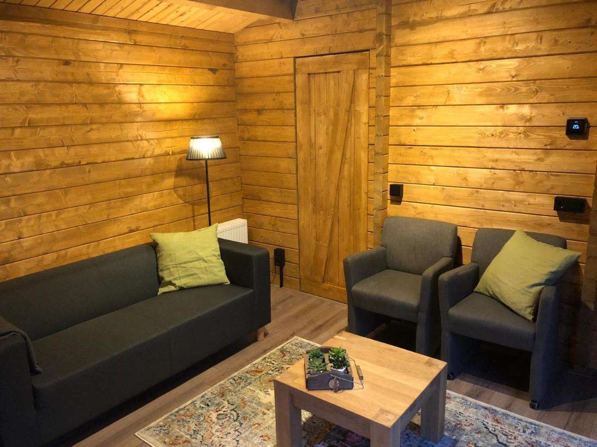 皮滕3 Slaapkamer Blokhut Met Opgemaakte Bedden别墅 外观 照片