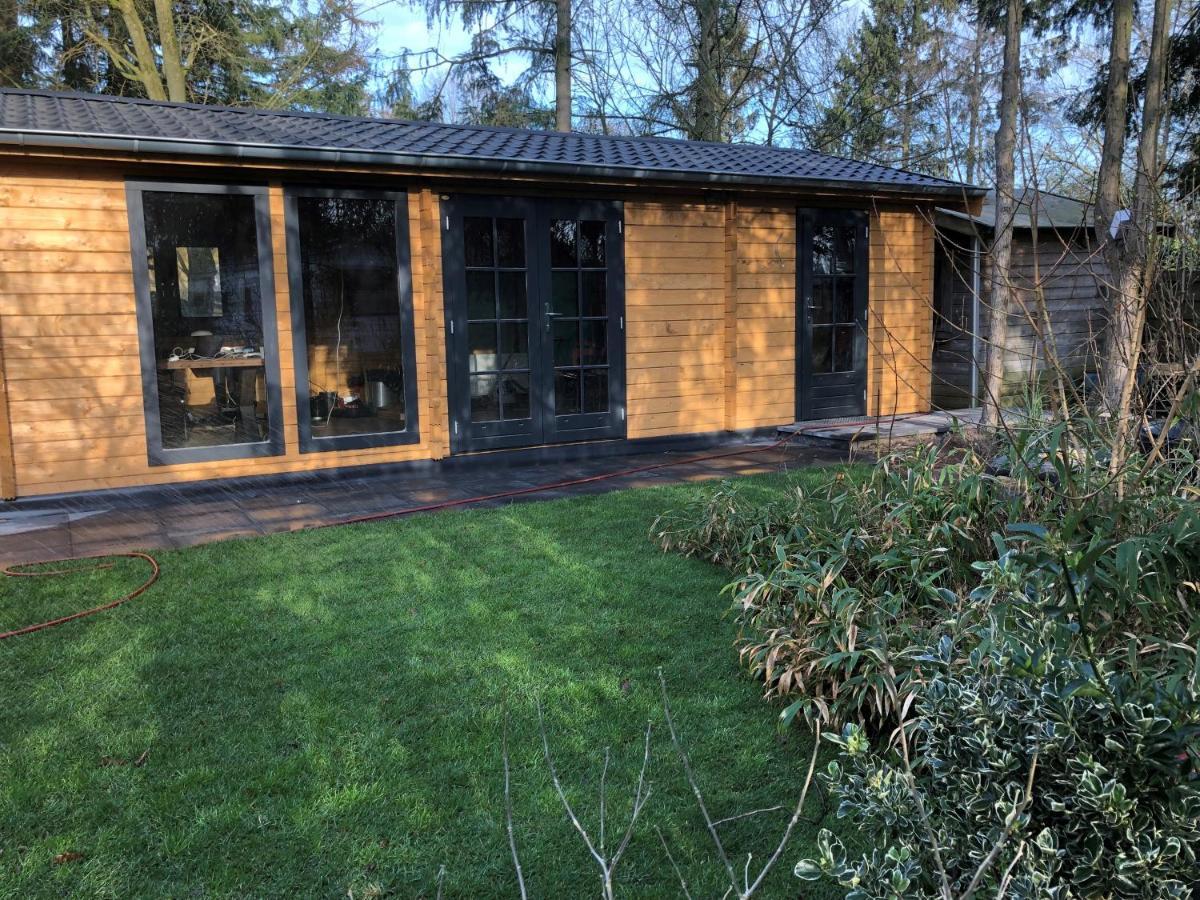 皮滕3 Slaapkamer Blokhut Met Opgemaakte Bedden别墅 外观 照片