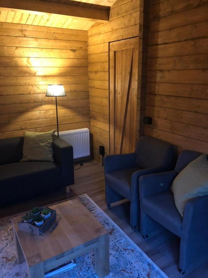 皮滕3 Slaapkamer Blokhut Met Opgemaakte Bedden别墅 外观 照片